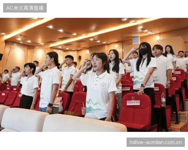 十八岁先踢成年队：如何在青春年华打造职业生涯“爆发点”